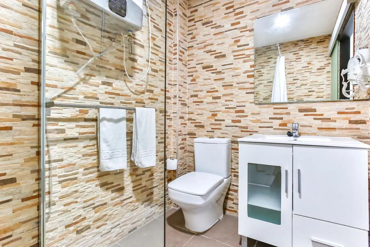 Guest house Laramond Barcelona Rooms