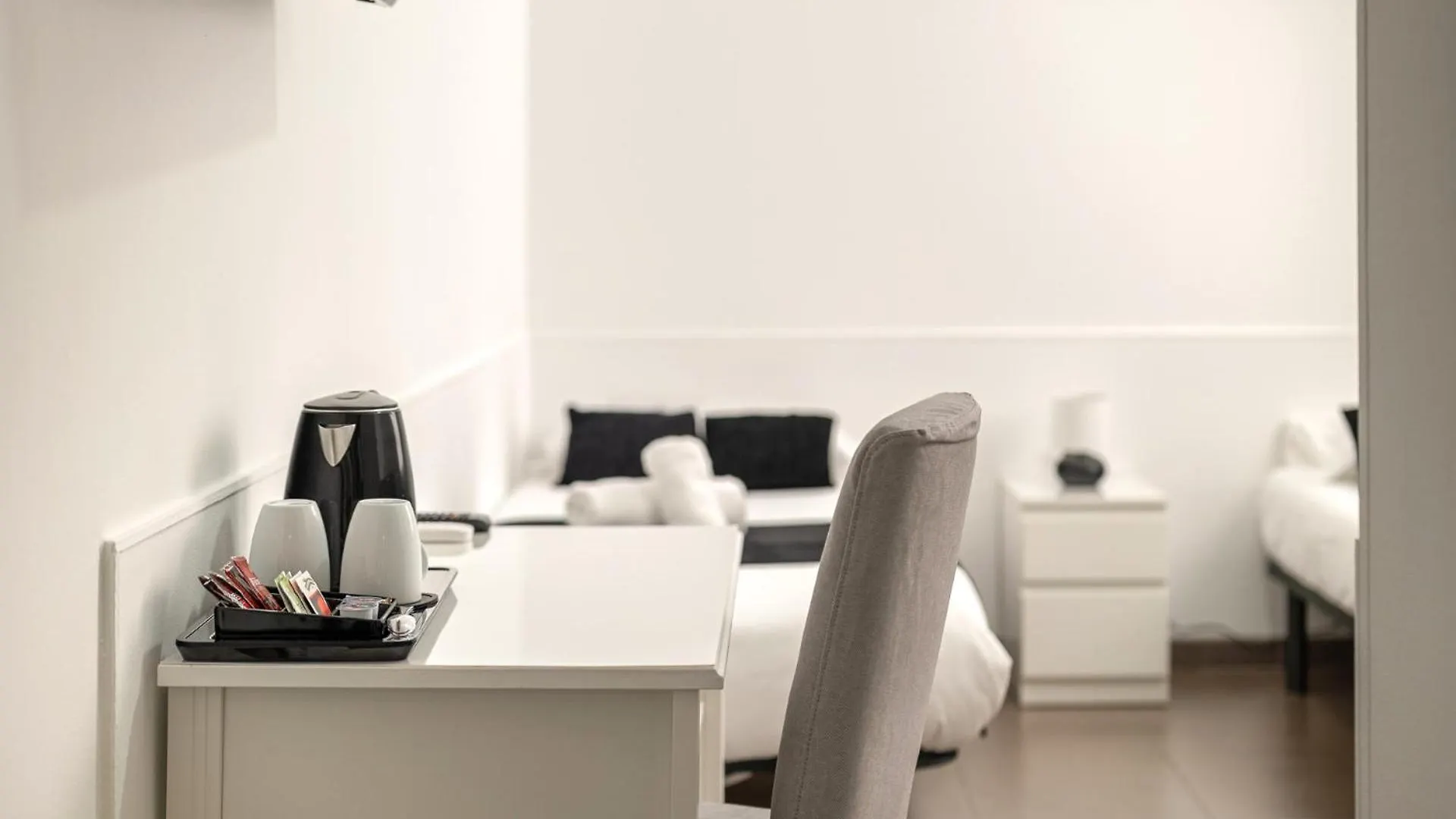 Guest house Laramond Barcelona Rooms
