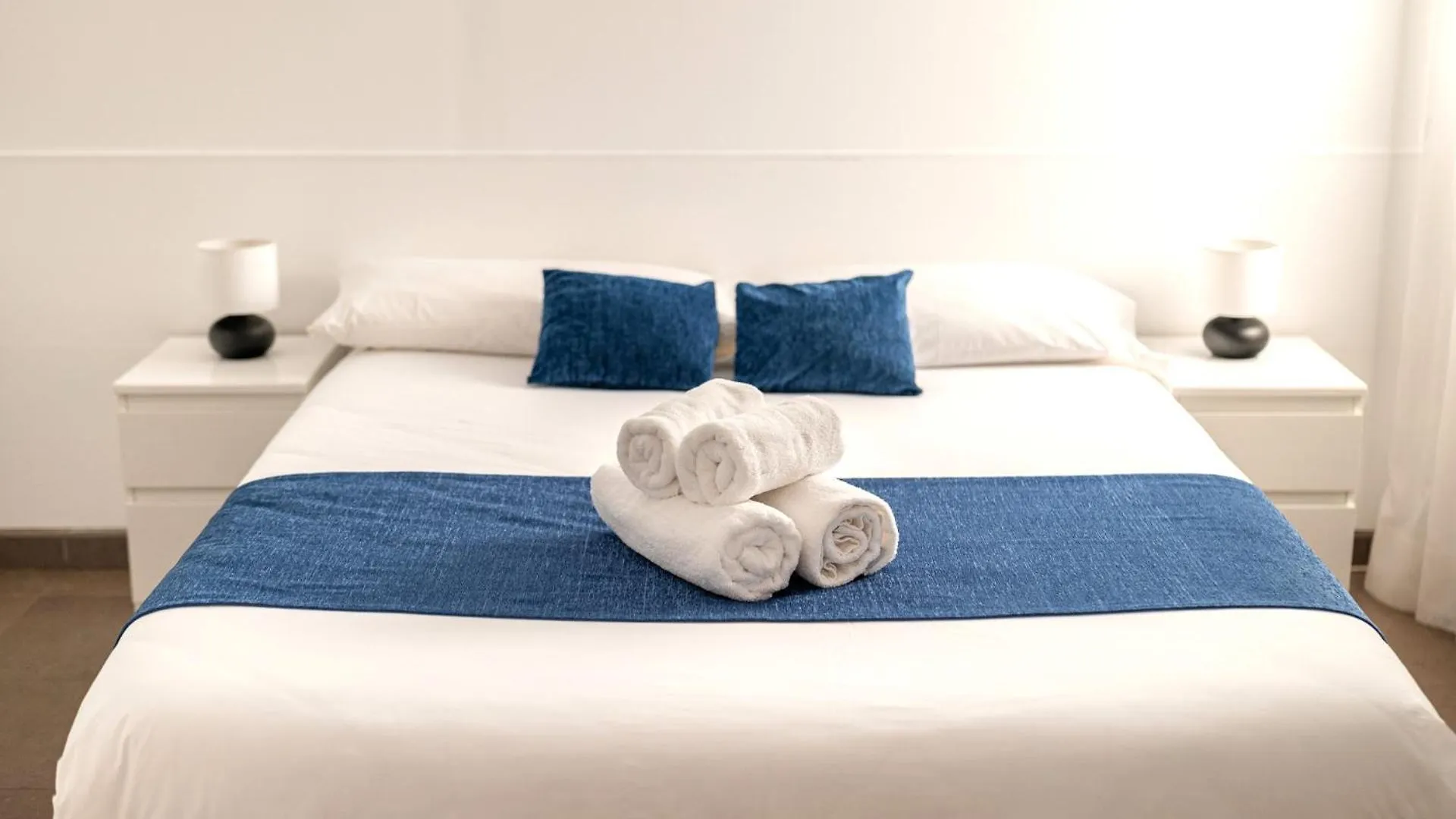 Laramond Barcelona Rooms 3*,