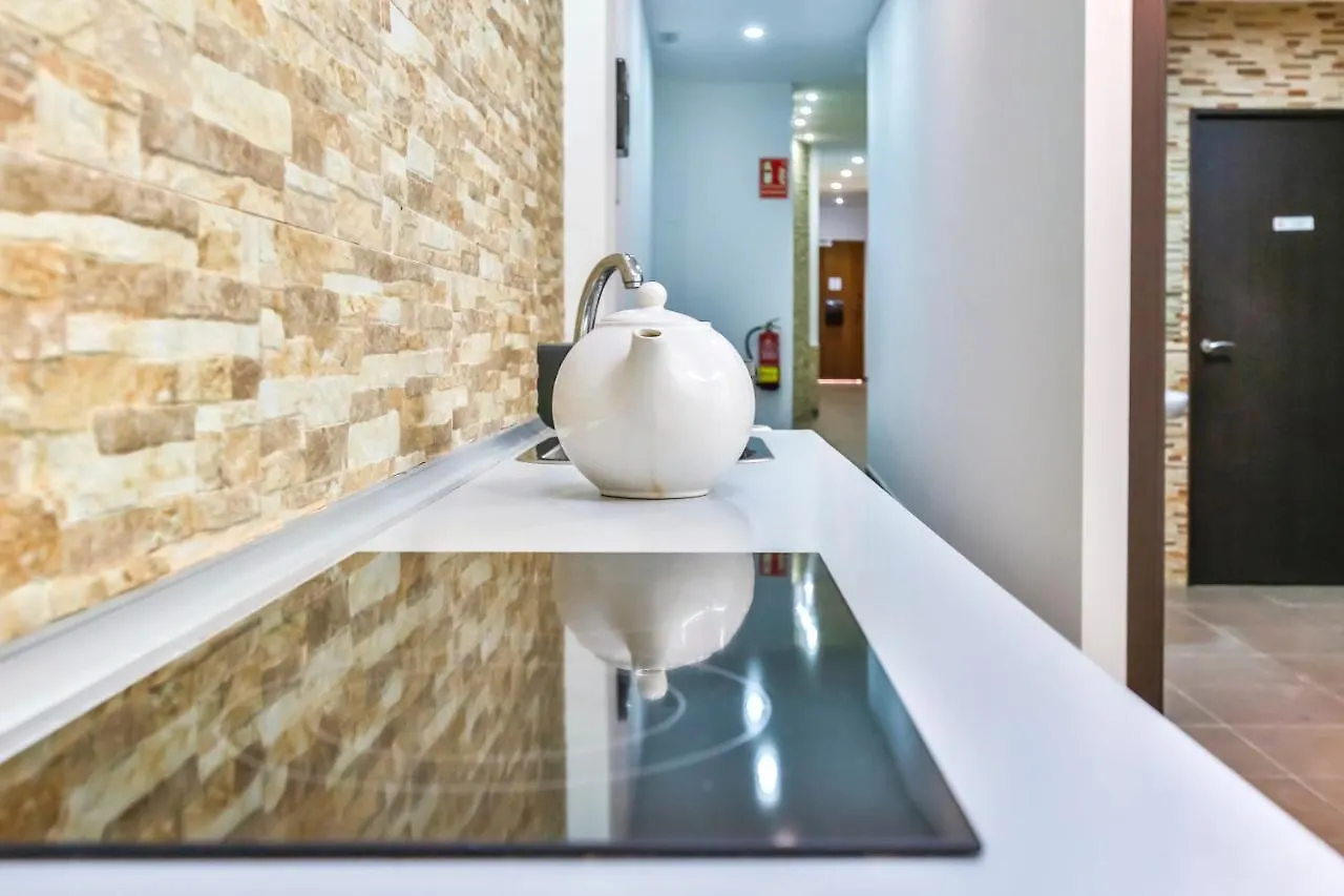 Laramond Barcelona Rooms 3*,