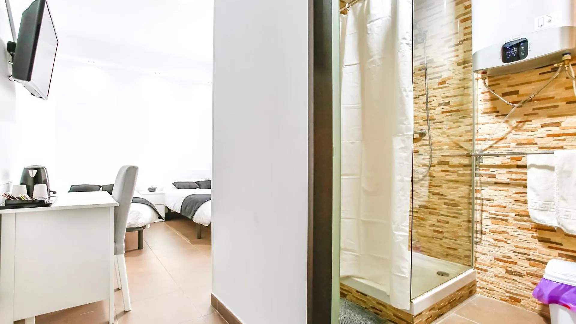 *** Gasthof Laramond Barcelona Rooms Spanien