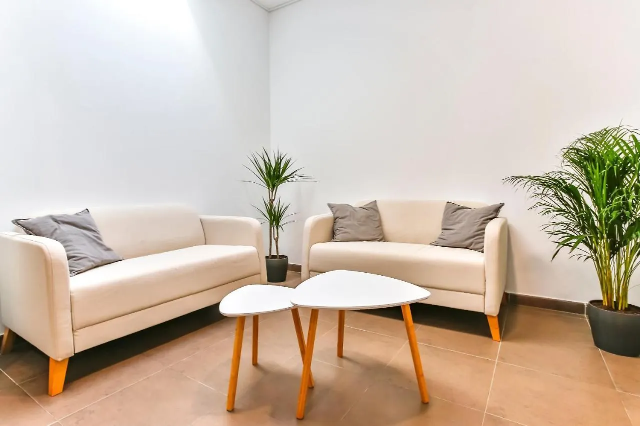 Laramond Barcelona Rooms Πανσιόν