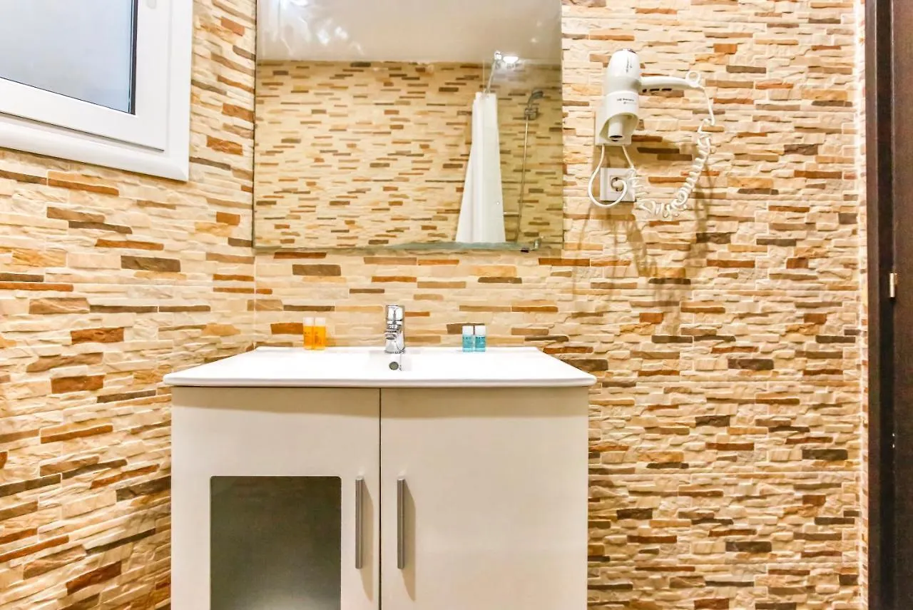 Laramond Barcelona Rooms