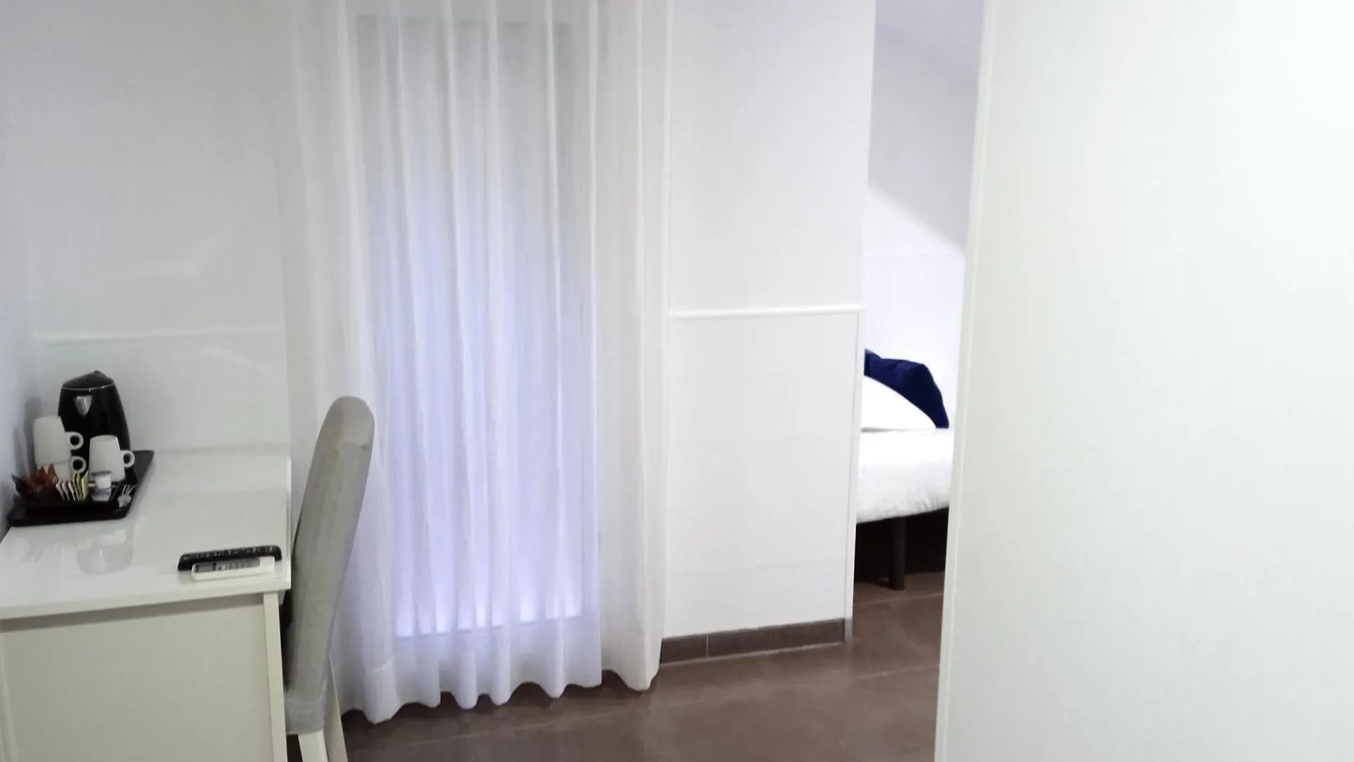 Laramond Barcelona Rooms 3*,  España