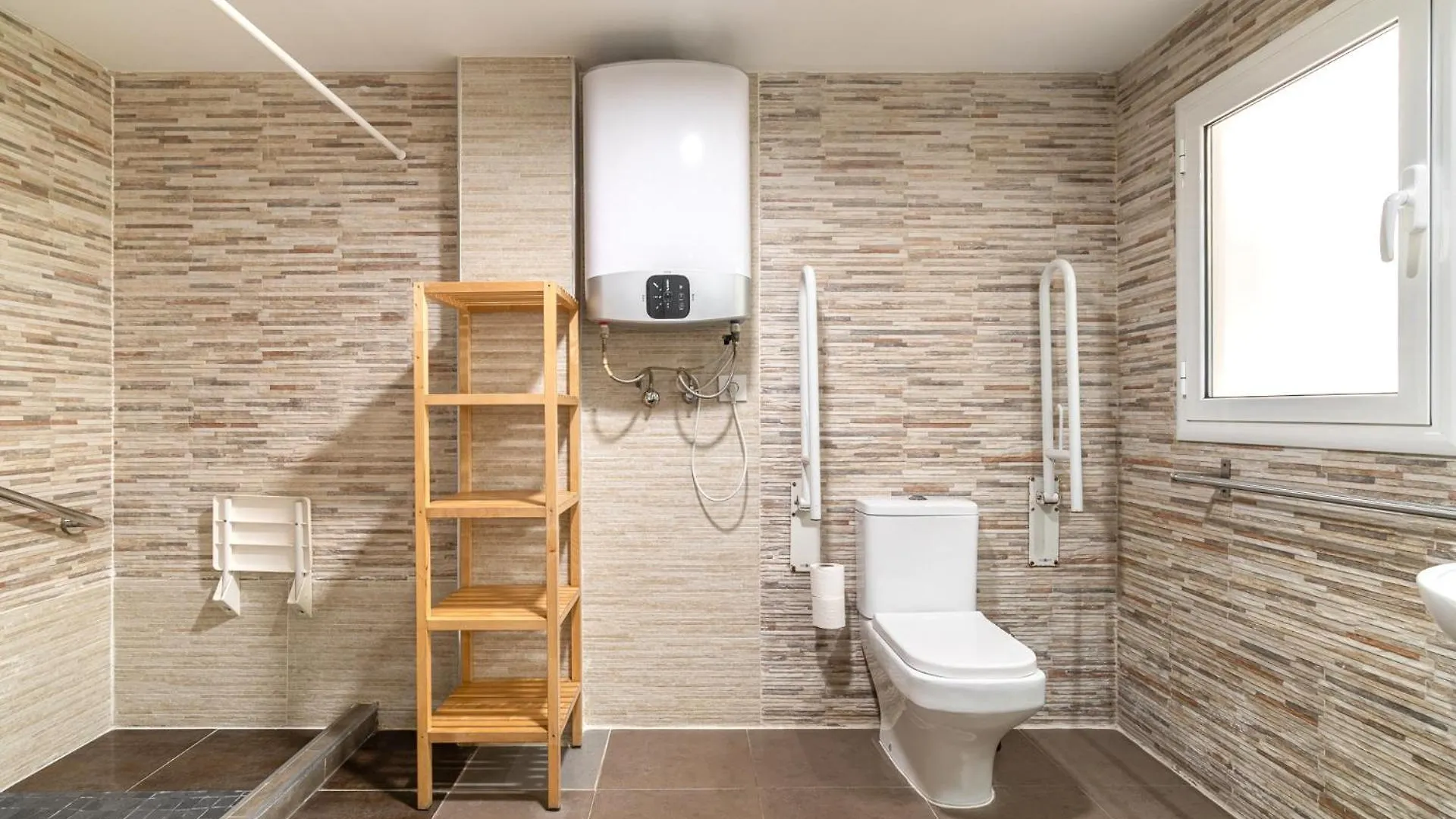 Laramond Barcelona Rooms